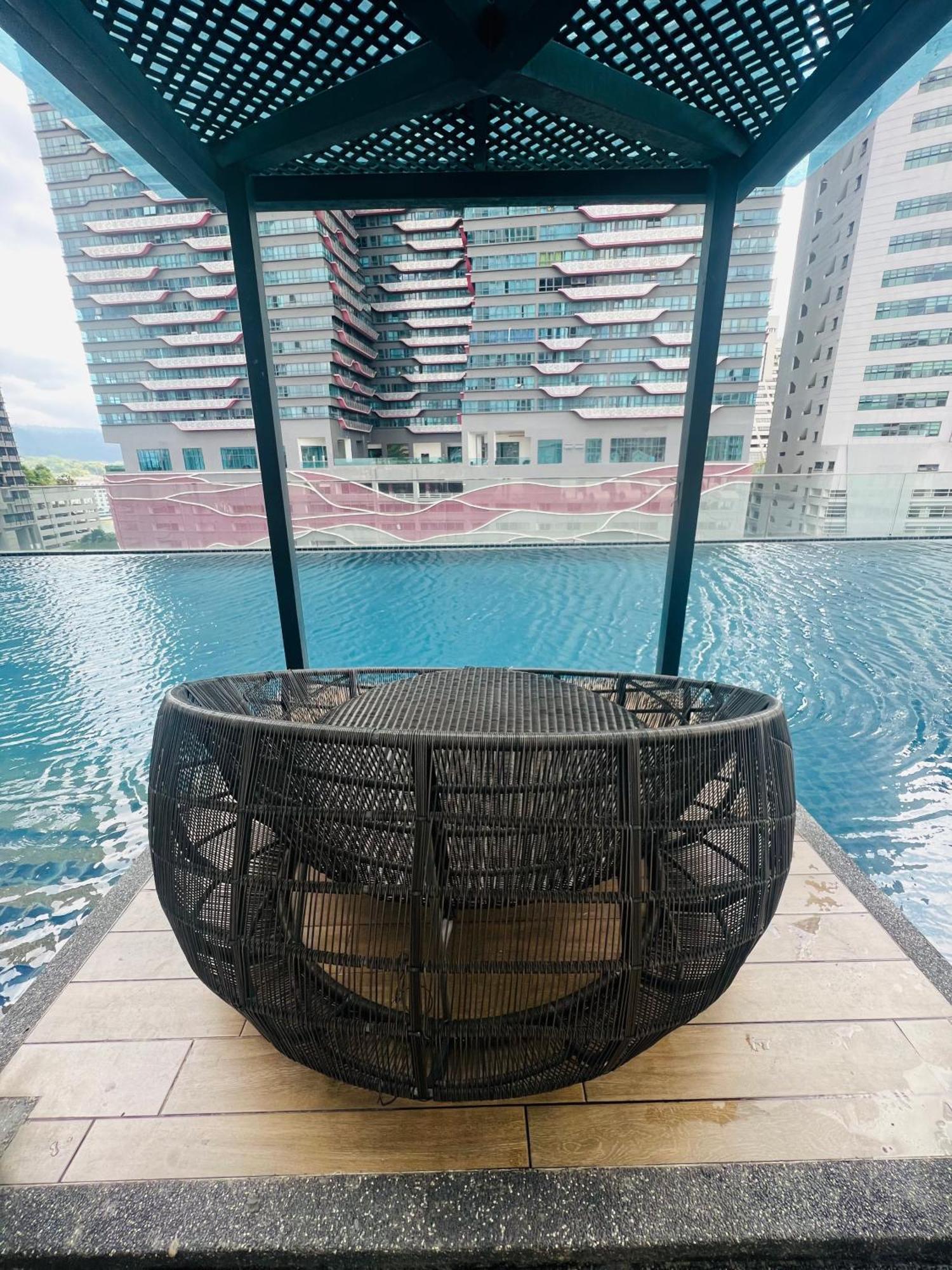 Reizz Residence By D'Amour Kuala Lumpur Exterior foto